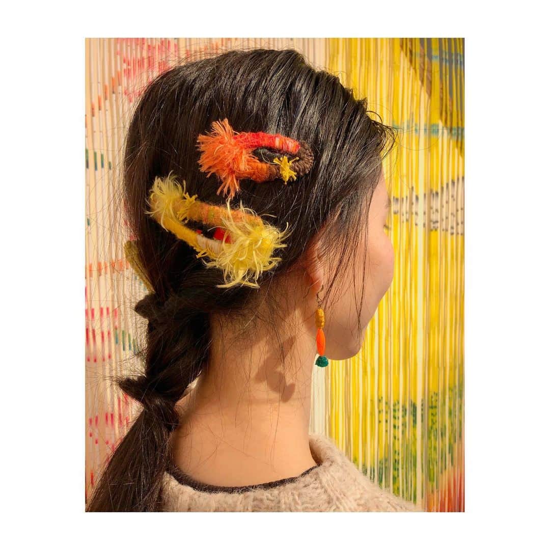 森千波さんのインスタグラム写真 - (森千波Instagram)「#hairpin (10cm/6cm) . . . . #1000weave#handmade#yarn#color#colorful#パッチンピン」3月22日 11時39分 - 1000wave