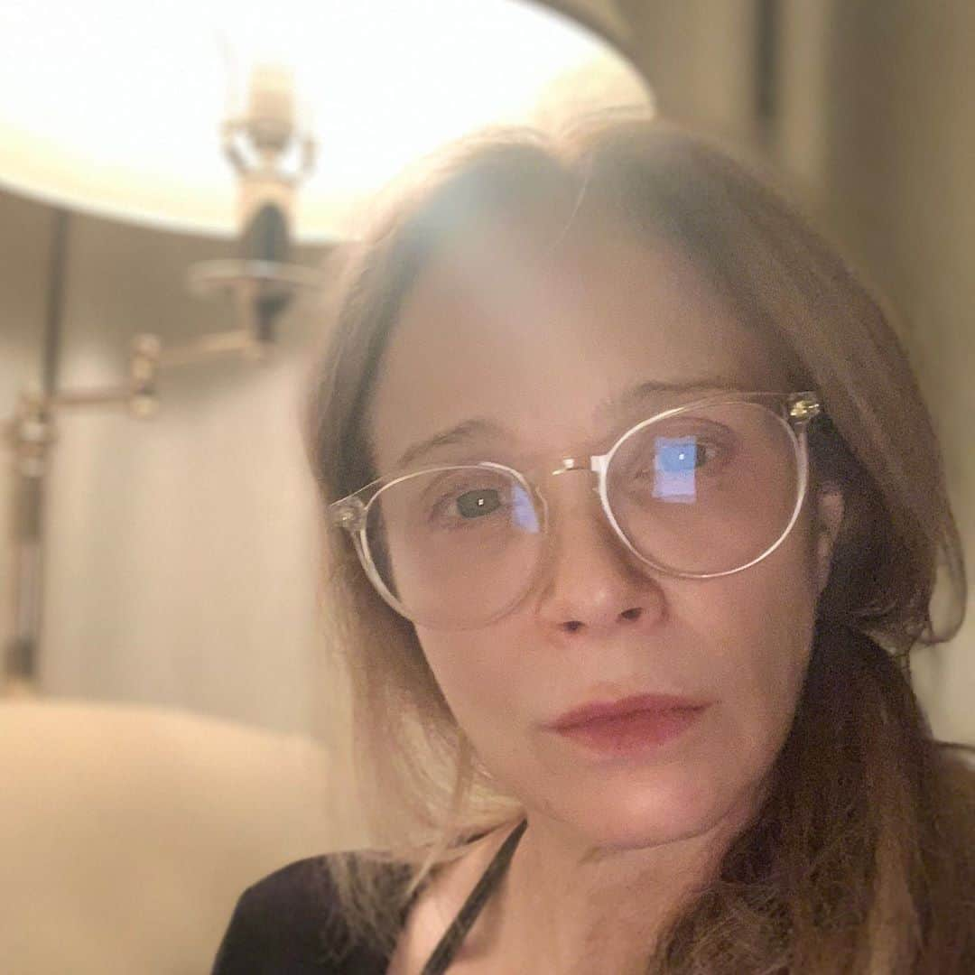 ローレン・ホリーさんのインスタグラム写真 - (ローレン・ホリーInstagram)「We are all the same. ❤️🧡💛💚💙💜🖤🤍🤎」3月22日 11時42分 - laurenholly