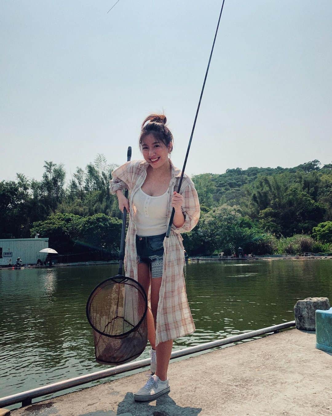 辜莞允（Nono Ku）のインスタグラム：「釣完蝦該換釣魚了吧🥳」