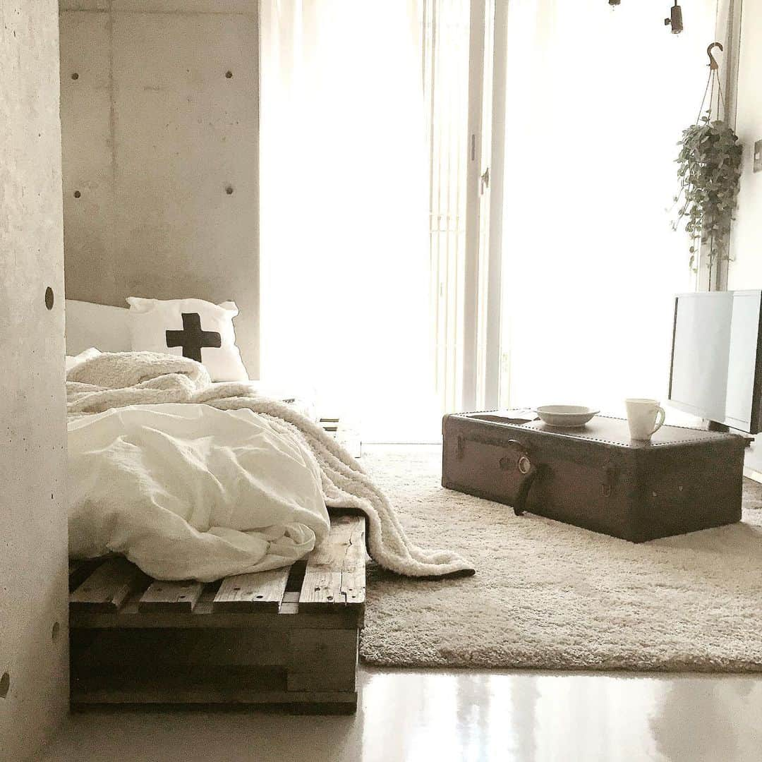 Jura Furnitureさんのインスタグラム写真 - (Jura FurnitureInstagram)「スタイリングワーク 東京/賃貸/一人暮らし styling @jun.furusawa . . #jurafurniture #ジュラファニチャー」3月22日 16時07分 - jurafurniture