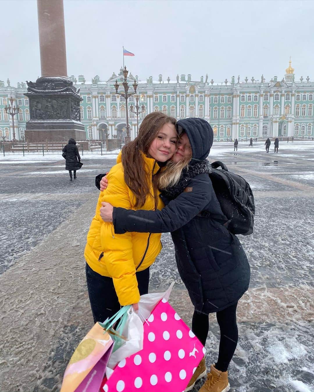 セラフィマ・サハノヴィッチのインスタグラム：「Город - сказка , город -мечта Попадая в его сети ,пропадаешь навсегда ❤️#танцыминус」