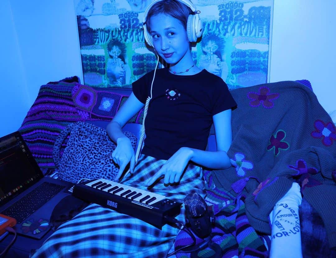 UNIFのインスタグラム：「Listen to @ashley_yuka ‘s ♬ ♥ ♪ LOVE * MIX ♥ 4 UNIF ♡ on —> soundcloud.com/UNIFradio photo by @monimogi ˚*•」