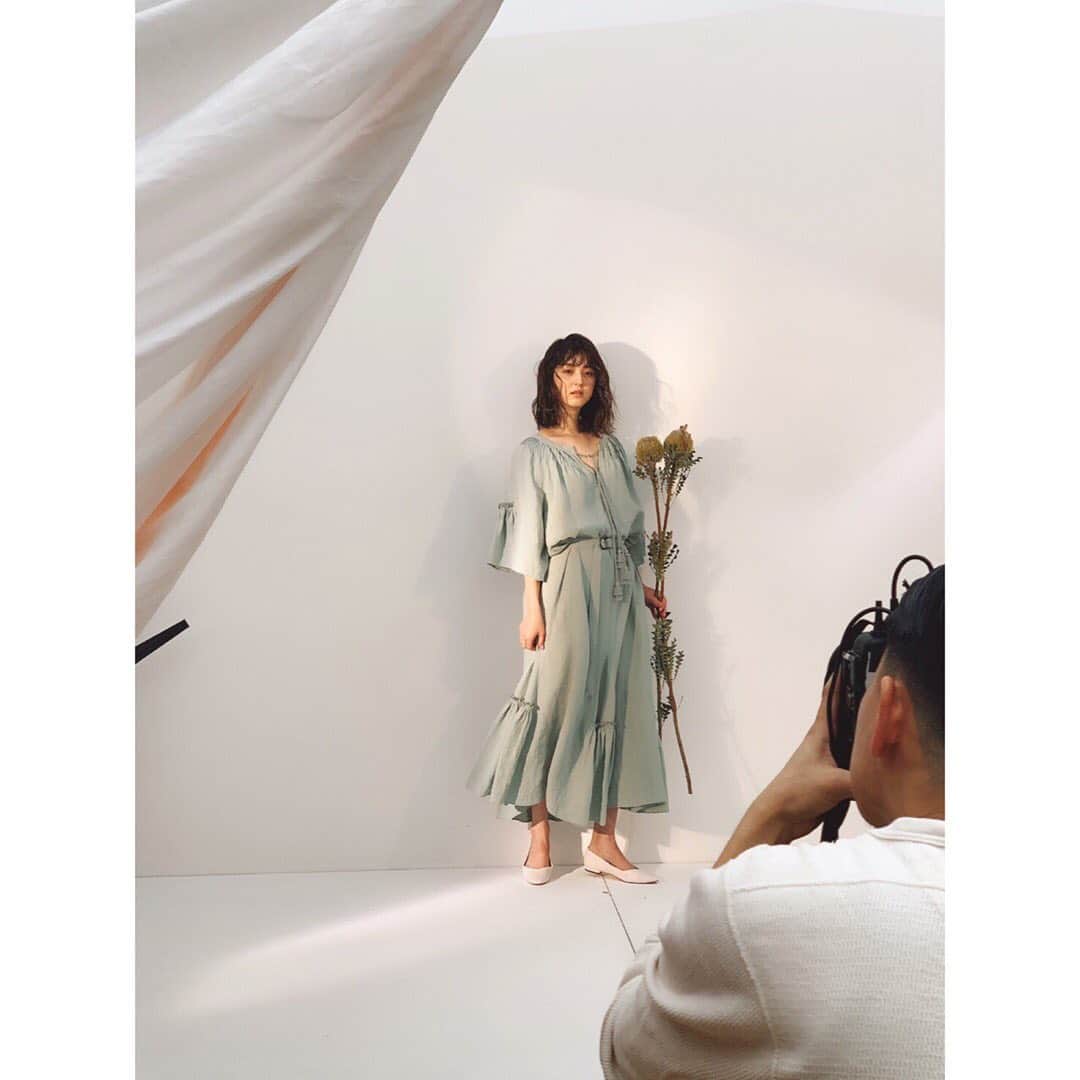 佐々木希さんのインスタグラム写真 佐々木希instagram Otonamuse の撮影で着用したこのワンピース可愛かったなぁ ワンピースは Cadune の加藤かすみさんコラボです 3月22日 19時13分 Nozomisasaki Official