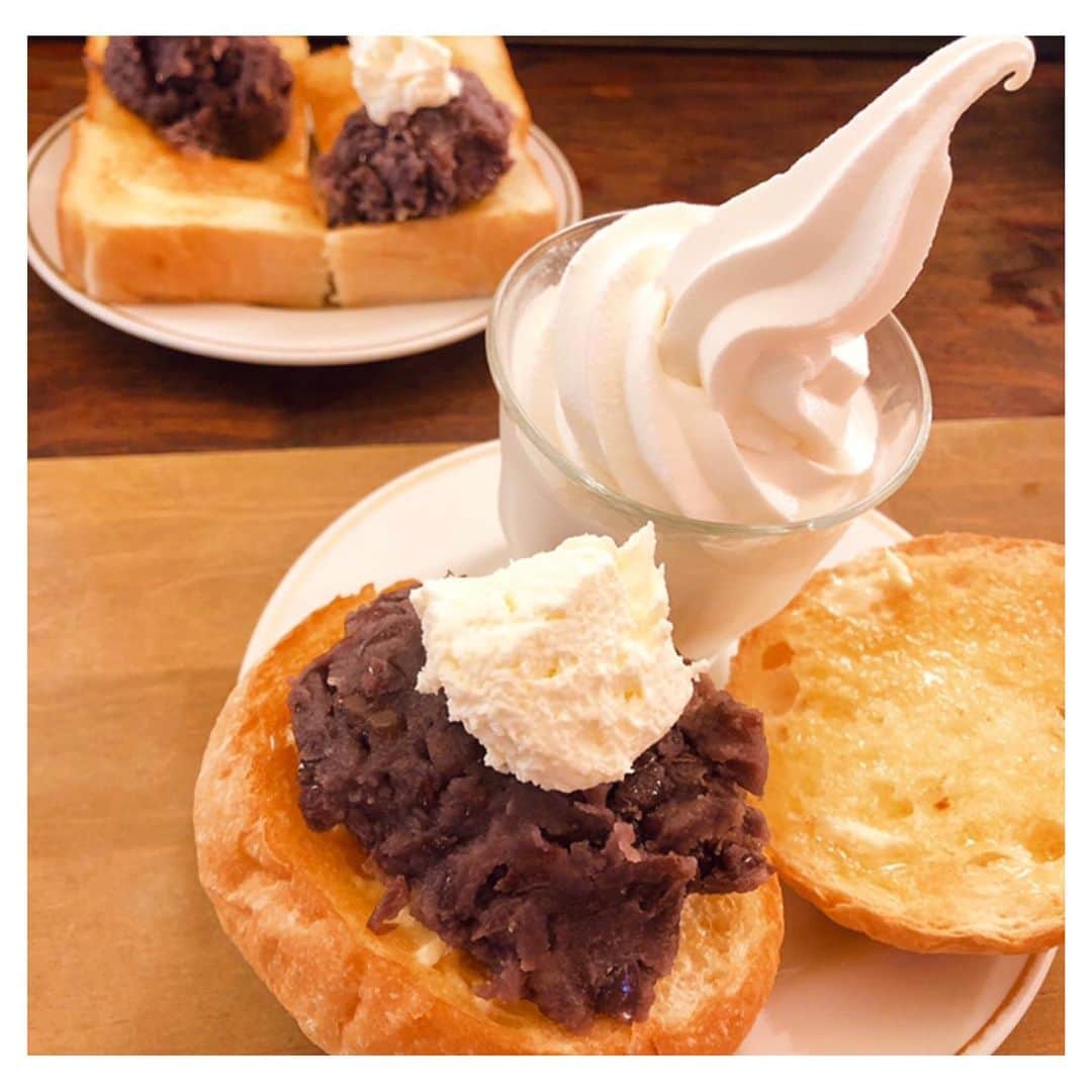 山田優依さんのインスタグラム写真 - (山田優依Instagram)「Nagoya morning . やっと食べれた本場？の小倉トースト☺️ 大好きなアイスクリームつき！(つけた？ . カイザーパンに小倉とバタークリームとソフトクリーム というボリューミーな絵を伝えようとしたら 自分主張しすぎたや😲 . 寝起き。すっぴん。マツエクとかせ . #Japan #Aichi #Nagoya #kakobucyocoffee #morning」3月22日 19時34分 - yui_gourmetwalker