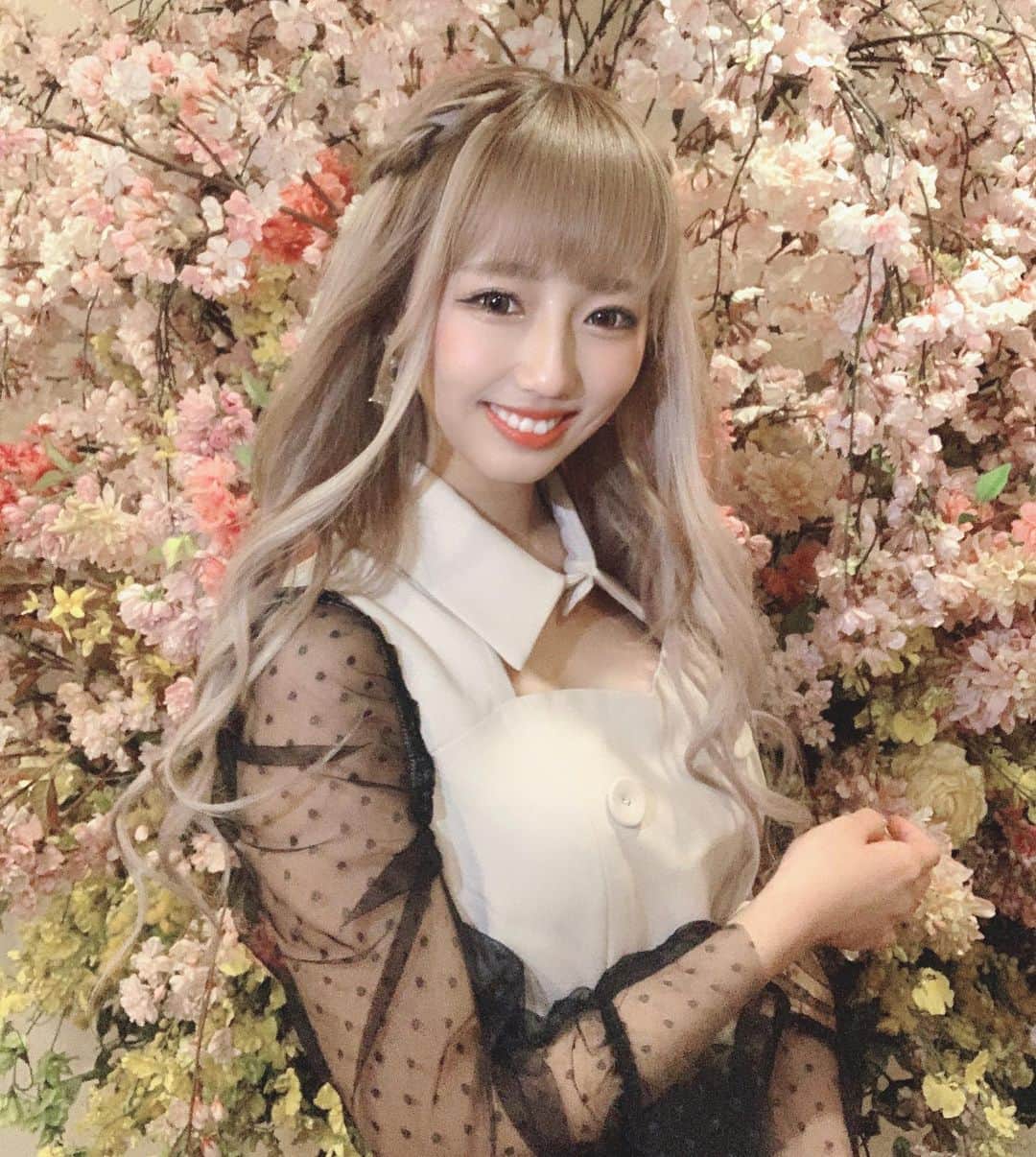 のインスタグラム：「❤︎ #まだ #17歳 #まだ #jk  やば、18になりそう嬉しいけど悲しい〜  暇ぴ リプ返開始🤎🤎 ❤︎」