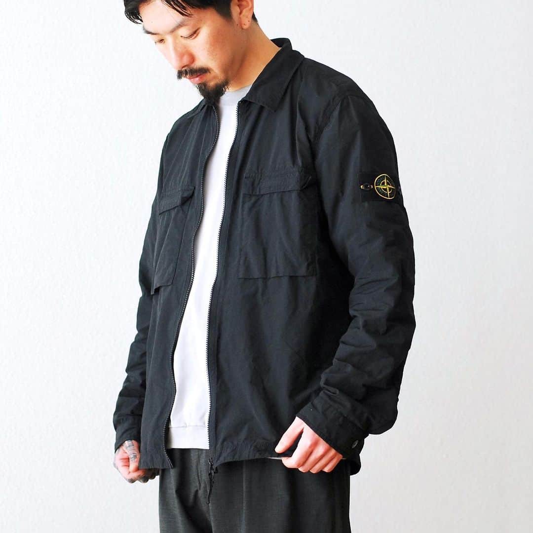 wonder_mountain_irieさんのインスタグラム写真 - (wonder_mountain_irieInstagram)「_ STONE ISLAND / ストーンアイランド “NASLAN LIGHT OVER SHIRT -11102-” ￥53,900- _ 〈online store / @digital_mountain〉 https://www.digital-mountain.net/shopdetail/000000011043/ _ 【オンラインストア#DigitalMountain へのご注文】 *24時間受付 *15時までのご注文で即日発送 *1万円以上ご購入で送料無料 tel：084-973-8204 _ We can send your order overseas. Accepted payment method is by PayPal or credit card only. (AMEX is not accepted)  Ordering procedure details can be found here. >>http://www.digital-mountain.net/html/page56.html _ #STONEISLAND #ストーンアイランド  _ 本店：#WonderMountain  blog>> http://wm.digital-mountain.info/blog/20200223/ _ 〒720-0044  広島県福山市笠岡町4-18  JR 「#福山駅」より徒歩10分 (12:00 - 19:00 水曜、木曜定休) #ワンダーマウンテン #japan #hiroshima #福山 #福山市 #尾道 #倉敷 #鞆の浦 近く _ 系列店：@hacbywondermountain _」3月22日 19時54分 - wonder_mountain_