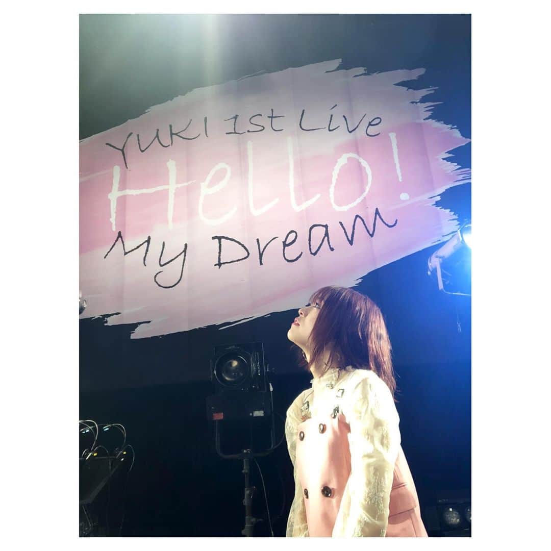 のインスタグラム：「友希 1st Live 『Hello!My Dream』振替&追加公演﻿ ﻿ 今回中止になってしまったライブでしたが﻿ スタッフさんの愛をもって﻿ ライブ配信させて頂けることになり﻿ ﻿ とても楽しくて幸せなライブ配信でした。🥺✨﻿ ﻿ たくさんのイベントが中止になってしまっている今﻿ より、歌わせていただける喜びをひしひし感じました。﻿ ﻿ そしてより皆さんに何かを伝えたい気持ちがたくさんあって﻿ 色んな想いを1曲1曲に込められたんじゃないかなって感じてます☺️﻿ ﻿ 2020年は友希としてさらに飛躍を見せたいと思いますので﻿ これからもよろしくお願いします！！💓」