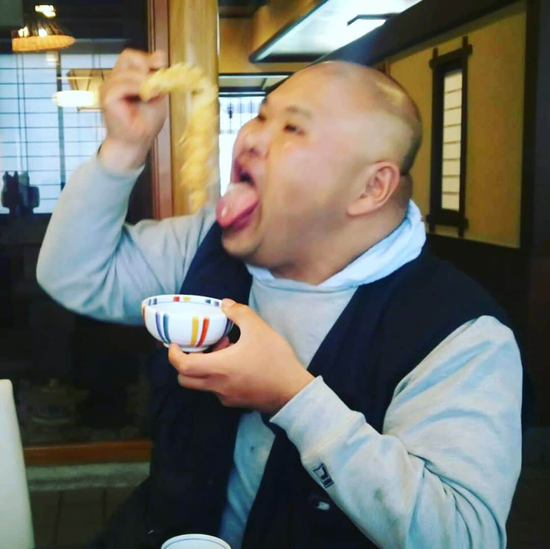 HIROさんのインスタグラム写真 - (HIROInstagram)「茨城グルメ😋デカイエビ天せいろ😚 #茨城県  #茨城ランチ  #ランチ #昼ごはん  #蕎麦  #エビ天  #せいろ  #デカ盛り」3月22日 20時02分 - hiro19770420