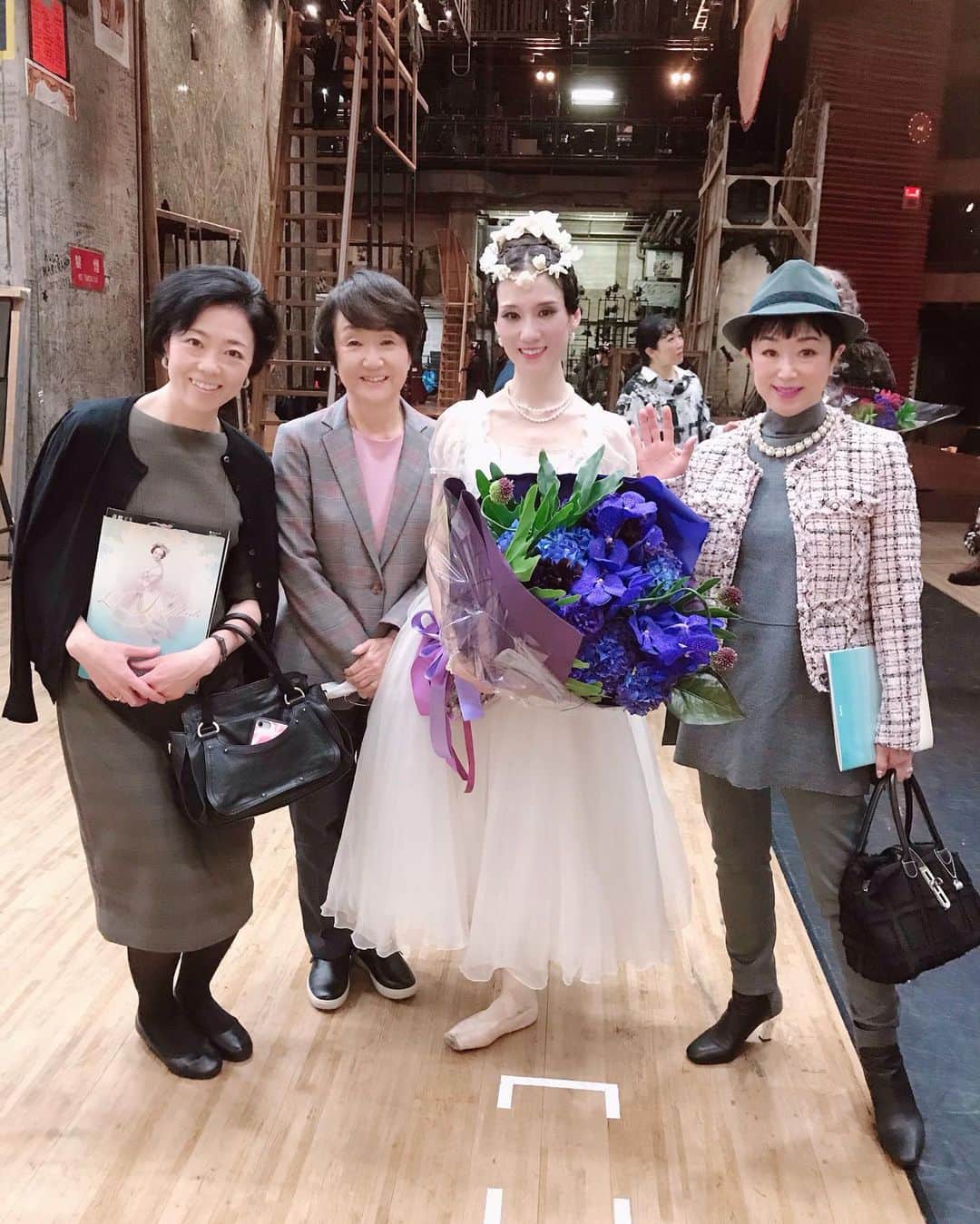 小川知子さんのインスタグラム写真 - (小川知子Instagram)「#バレエ鑑賞#東京文化会館#東京バレエ団#らしるふぃーど #小川知子  久しぶりに大好きなバレエ鑑賞🩰。子供の頃の夢はバレリーナだった私。 ワクワクします。 素晴らしい公演で堪能しました！ 会館の入り口にはサーモグラフィーが。 マスク必須で暑かった！ でも結構な観客で良かったと思いました。 自己責任できっちり管理するしかないですよね。 何もかもダメではおかしくなりそう。」3月22日 20時14分 - tomoko_ogawa_