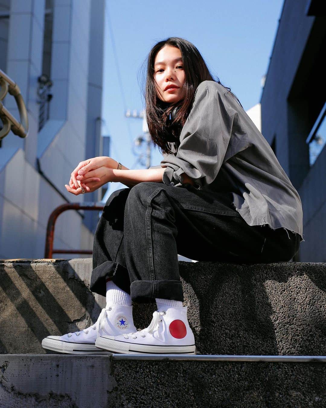 Droptokyoさんのインスタグラム写真 - (DroptokyoInstagram)「TOKYO STREET STYLE Name: @nairuuuu  Shoes: @converse_jp  #converse#コンバース#PR #droptokyo#tokyo#japan#streetscene#streetfashion#streetwear#streetculture#fashion Photography: @kyoheihattori」3月22日 21時10分 - drop_tokyo