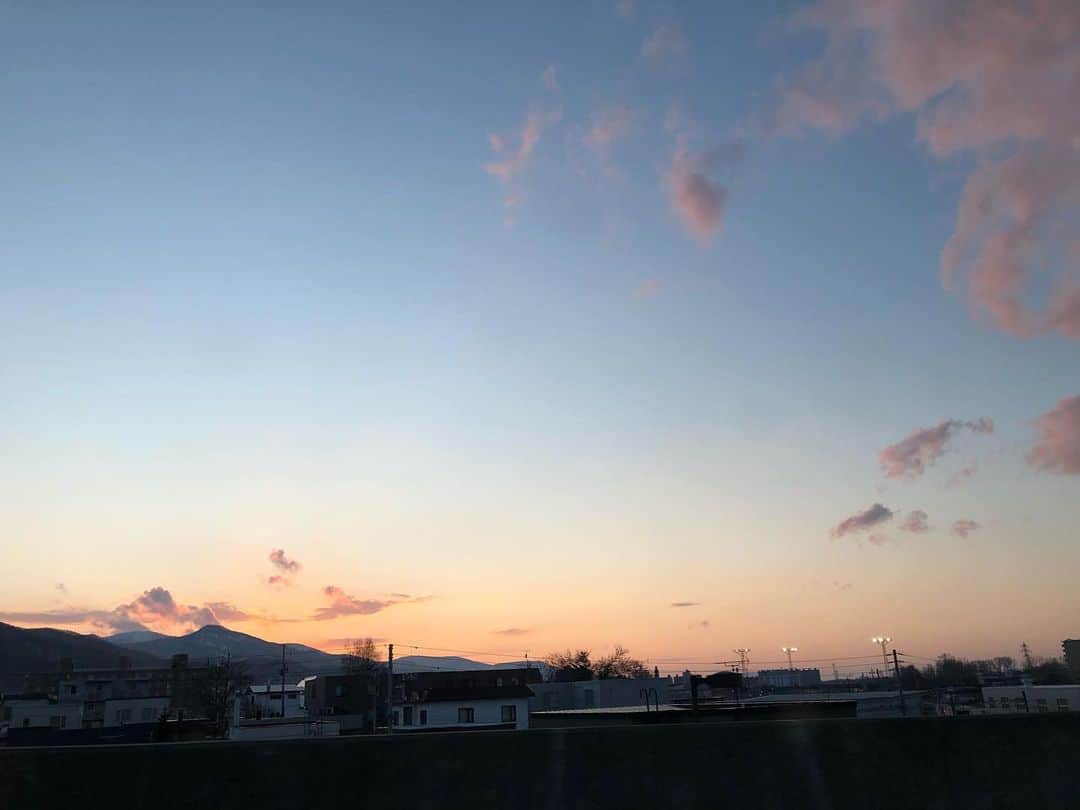 江川清音のインスタグラム：「﻿ 綺麗な夕焼け✨✨﻿ 美しいなぁー﻿☺️ ﻿」