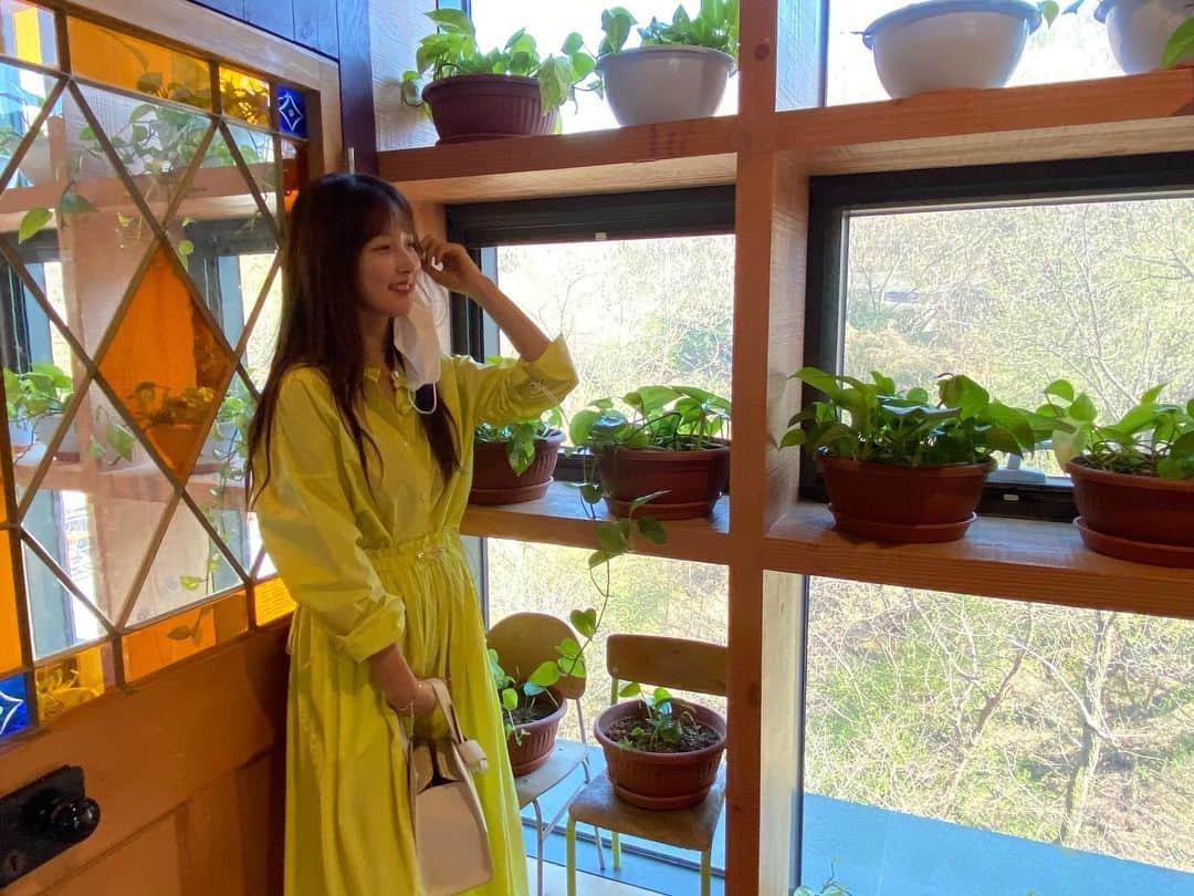 ジヒョン さんのインスタグラム写真 - (ジヒョン Instagram)「노랑이 대량 방출💛」3月22日 21時46分 - jihyunilovee