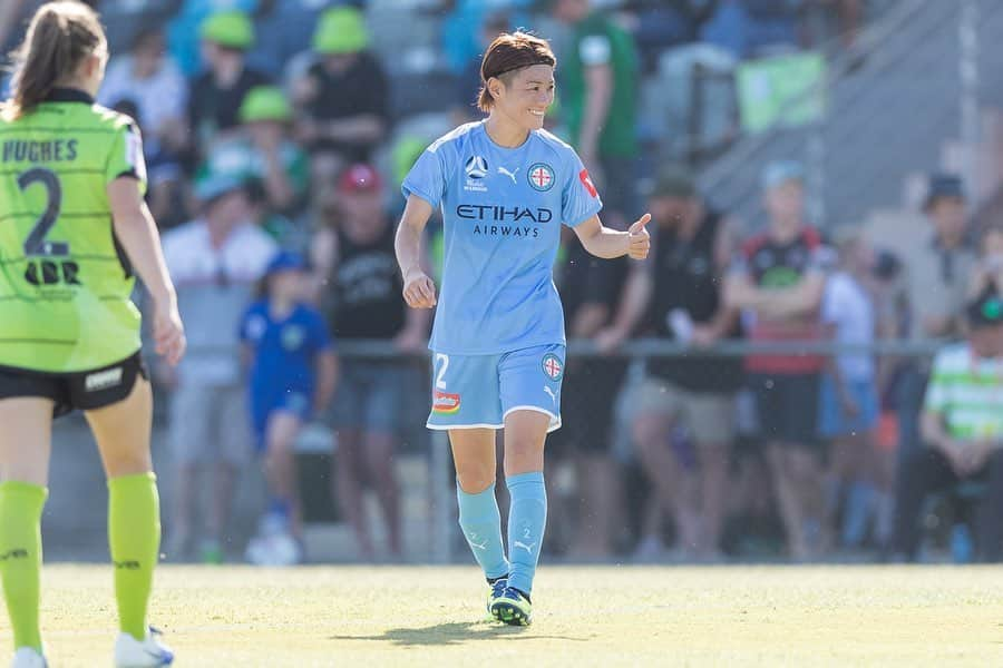 近賀ゆかりさんのインスタグラム写真 - (近賀ゆかりInstagram)「The @wleague 19/20 season is over. I had an amazing time!! Thank you for all. Love  my  family @melbournecity 💙 🇦🇺シーズンが終了しました。 優勝はやっぱり最高です‼︎ 応援して頂いた皆さんありがとうございました‼︎ (この後、オーストラリアではNPL(州リーグ)が始まる予定です。 ここにはシティのチームメイトの他、日本人選手も多く所属しているので、引き続き応援してもらえると嬉しいです。)」3月22日 22時05分 - kingayukari2