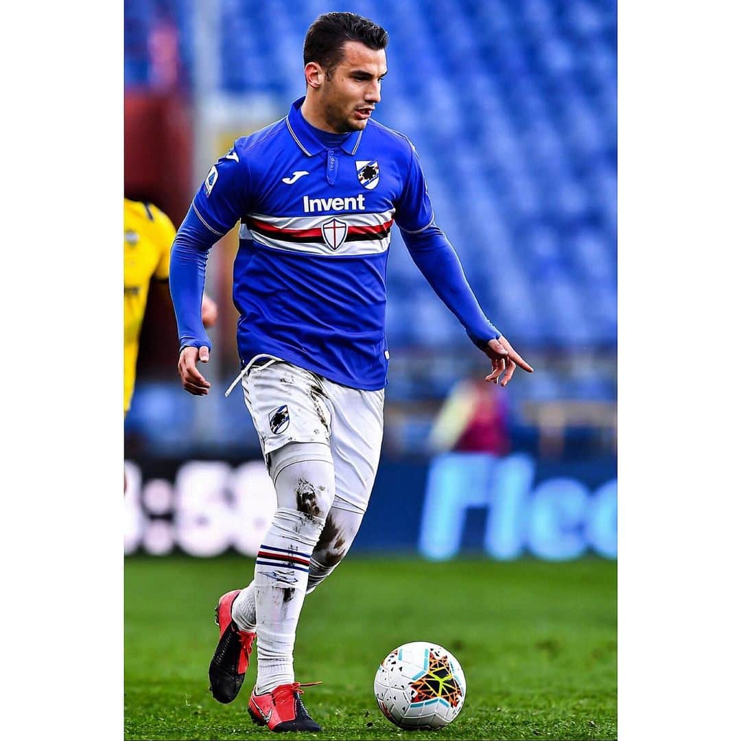 フェデリコ・ボナッツォーリのインスタグラム：「I miss my favorite Sunday! 💙🤍❤️🖤🤍💙」