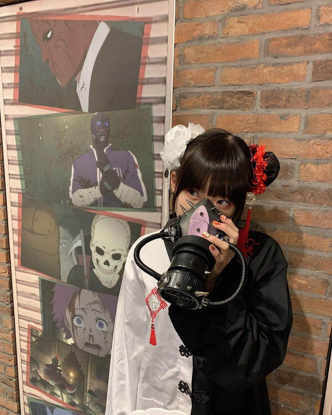 椎名ひかり（ひかりん）さんのインスタグラム写真 - (椎名ひかり（ひかりん）Instagram)「本日ドロヘドロDEATH！ネ🍄  #ドロヘドロ　#ドロヘドロコラボ　#タイガー餃子会館  #大葉餃子　#カイマン　#ハングリーバグ　#空腹虫　#code #fashion #ootd #カンフーコーデ #今日の私服 #今日の服 #カジュアルコーデ #私服 #コーディネート #プチプラコーデ #プチプラ#着まわし #着まわしコーデ　#チャイナコーデ　#お団子カバー　#チャイナ服　#お団子ヘア　#中華コーデ　#ブルーナイトシブヤ」3月22日 23時07分 - pikarin_shiina