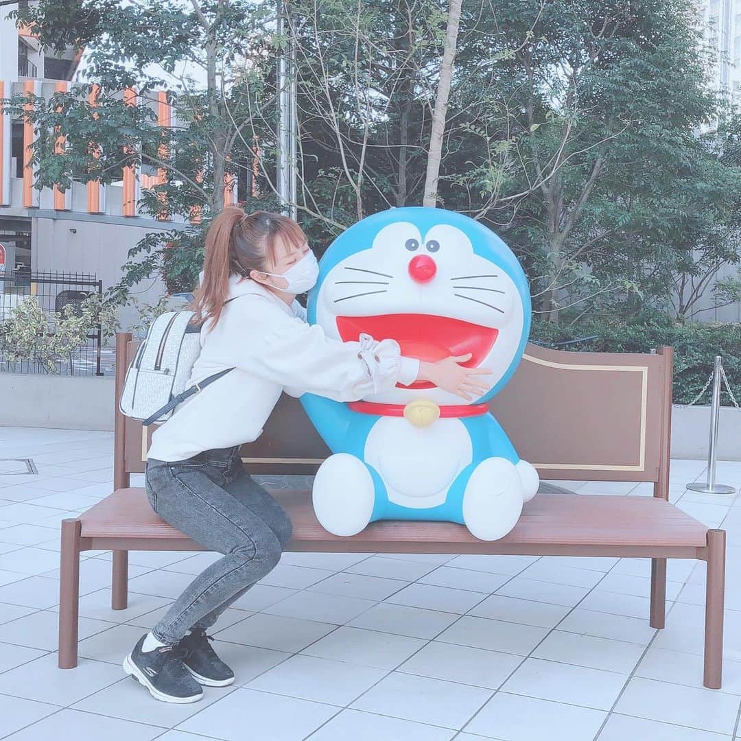のインスタグラム：「この間　#未来デパート へ行ったときの写真です🌸 はぁ...ドラえもんすき... 見るだけで元気になる！ #ドラえもん #映画延期になっちゃったけど #8月までワクワク増えました」
