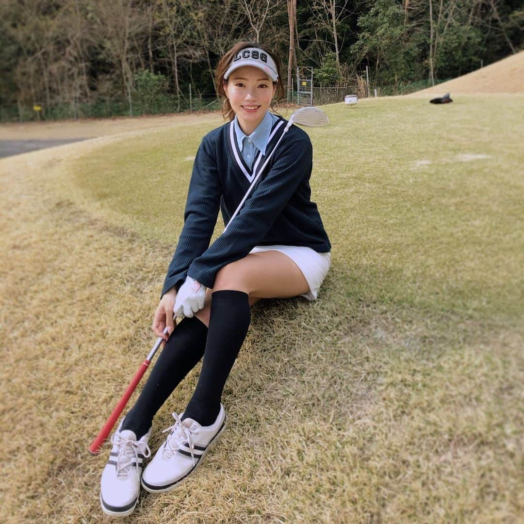 古田ちさこさんのインスタグラム写真 - (古田ちさこInstagram)「#広島ゴルフ ⛳️ ･:*+..:+ 📍#戸山カンツリークラブ  広島でまわる時はいつも東広島だったのですが、今回私の実家の近くにしてもらったら20分で着いちゃった🌟 「あそこは難しいよね」と色んな方から聞いていましたが池や谷が少なくボールをひとつも減らさなかったのでエコでした🥰 . 5m以上のパットが二度も成功したり久しぶりにパーがとれたりお天気も良くてとても楽しかったです🌞♪ . #戸山カンツリー#広島ゴルフ #golf#ゴルフ#ゴルフ女子 #ゴルフ女子コーデ#ルコックゴルフ #leqocsportif#ルコック #ゴルフコース#ゴルフラウンド #hiroshimatrip#広島観光」3月22日 23時47分 - chisakofuruta