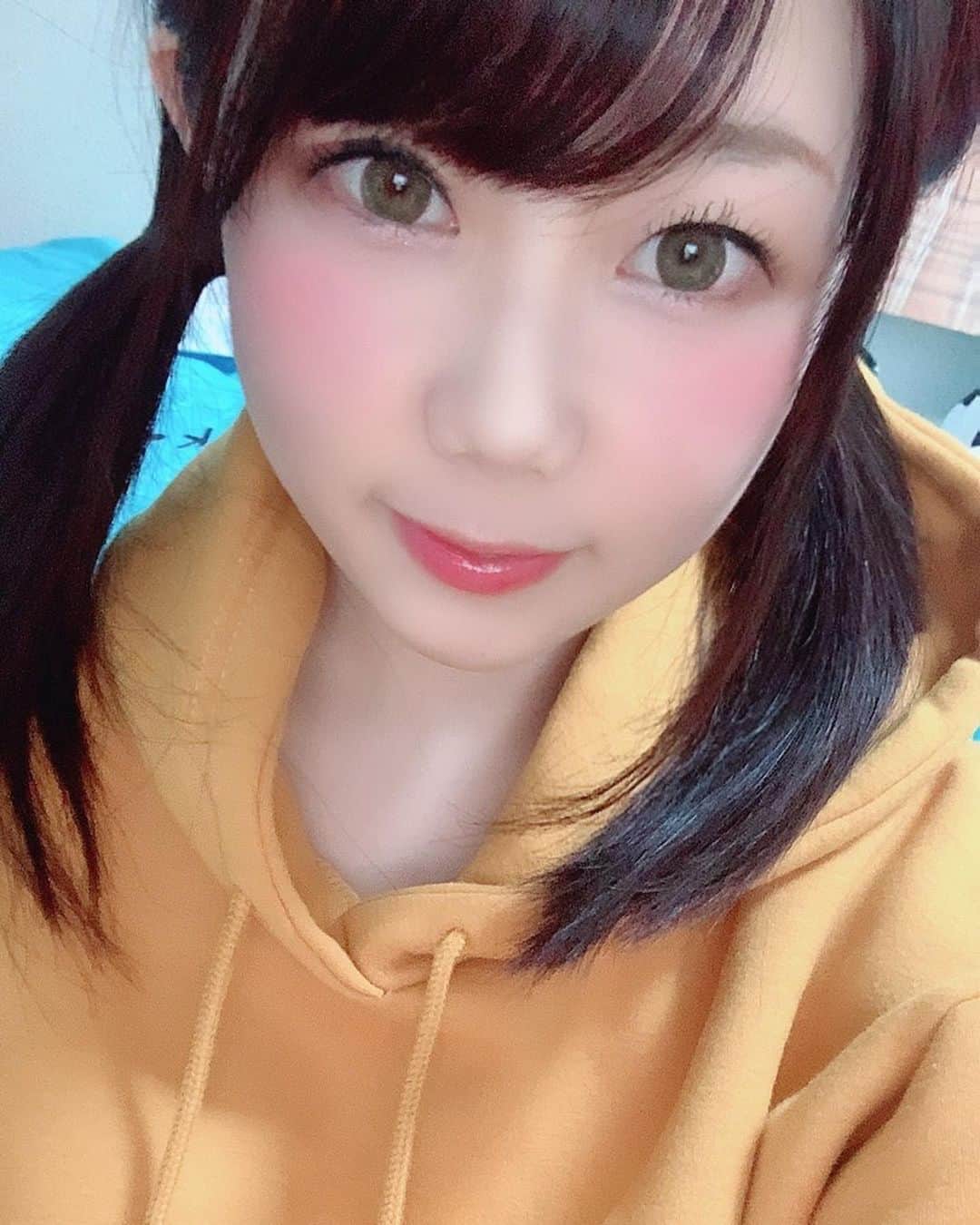 鈴乃八雲さんのインスタグラム写真 - (鈴乃八雲Instagram)「👧💖 #japanese #japanesegirl #japanesegirlspic #kawaii #kawaiistyle #kawaii🌸  #selfie #selfies #selfi #selﬁe #自撮り #グラドル自画撮り部 #милая #こんばんは #goodevening #goodnight #goodnight🌙 #goodnightpost #goodnightworld  #ツインテール #ツインテ #ツインテール女子 #twintail #twintails」3月23日 0時16分 - yakumo_suzuno
