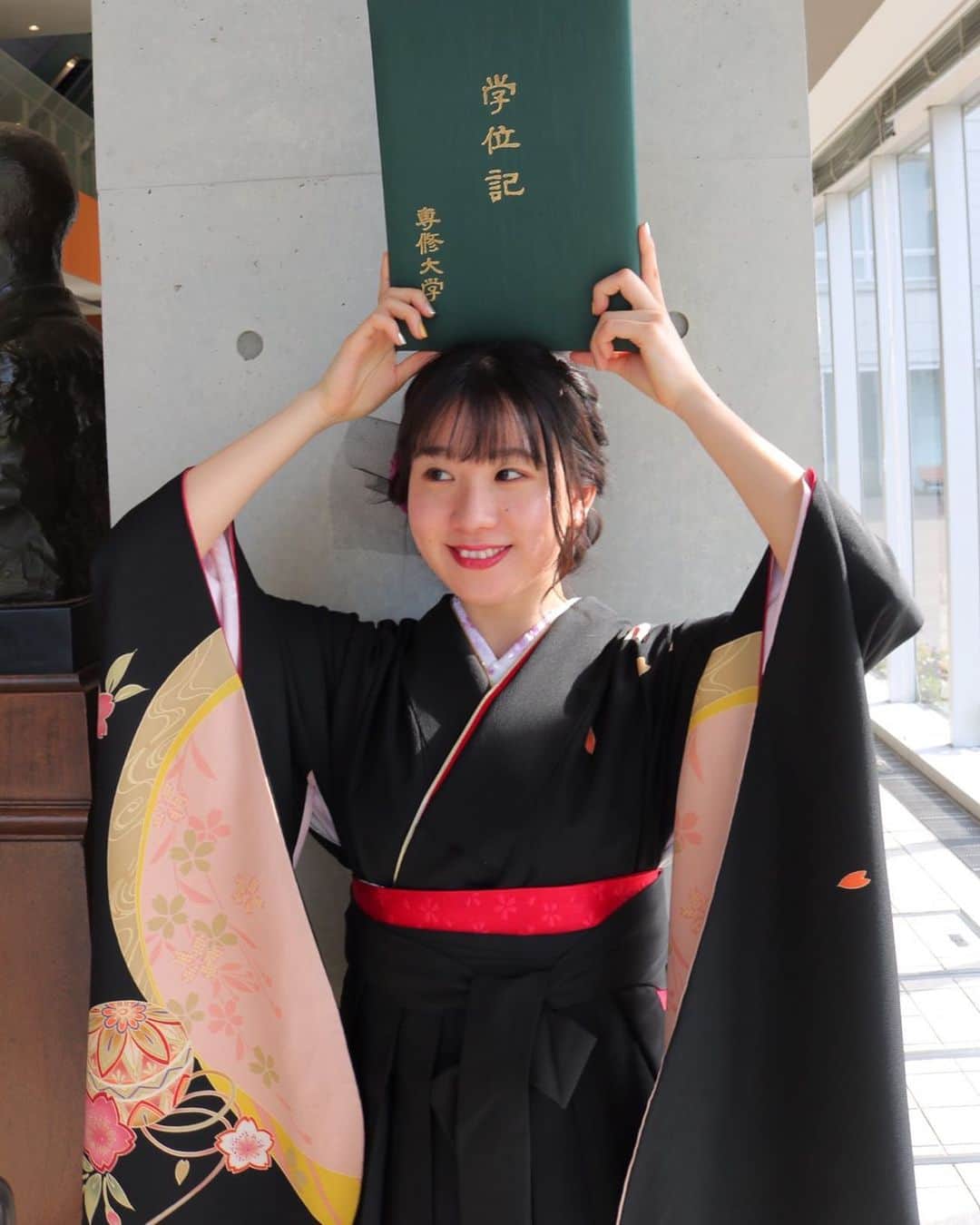 荒木悠衣のグルメインスタ