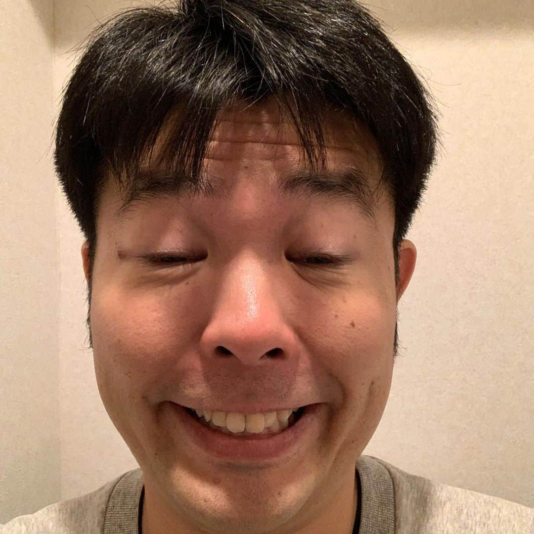 西川晃啓のインスタグラム：「気絶キーマカレー  久しぶり個人的に日本で1番うまいキーマカレー食べて早くも気絶  #レギュラー#あるある探検隊#気絶#気絶の日々#ギャグ#ランチ#富ヶ谷カレー#キーマカレー#日本#1番#うまい#個人#感想」