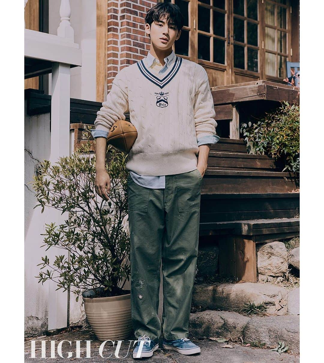 SEVENTEENさんのインスタグラム写真 - (SEVENTEENInstagram)「Photo by @highcutstar 📷  #Mingyu #SEVENTEEN #HIGHCUT」3月23日 12時32分 - saythename_17