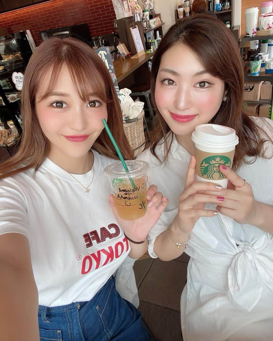 COCOさんのインスタグラム写真 - (COCOInstagram)「Starbucks🥤⛱ わたしはよく#ゆずシトラスティー 飲むよ💓 . #okinawa #沖縄 #Starbucks #starbuckscoffee #japanesegirl #japantravel #asianbeauty #asiangirls」3月23日 12時36分 - coco_coco000