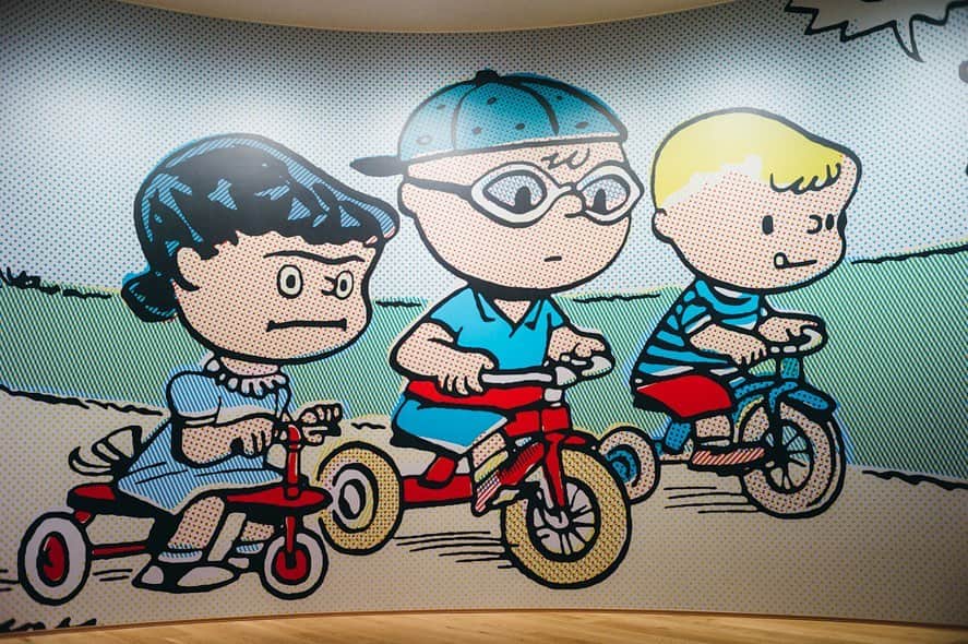 SNOOPY MUSEUM TOKYOのインスタグラム：「【休館期間を3月31日（火）まで延長します。】 スヌーピーミュージアムは、新型コロナウイルス感染拡大防止のため、3月31日（火）まで臨時休館を延長し、4月1日（水）より開館すべく準備しております。 再オープンに際しての対策については公式サイトをご覧ください。  なお、前売券をお持ちのお客様は、振替のご案内および払戻しを行っております。 臨時休館の延長に伴い、払い戻し受付期間を4月10日（金）まで延長いたします。 詳細については公式サイトをご確認ください。  #snoopymuseumtokyo #schulzmuseum #snoopy #スヌーピーミュージアム #スヌーピー」
