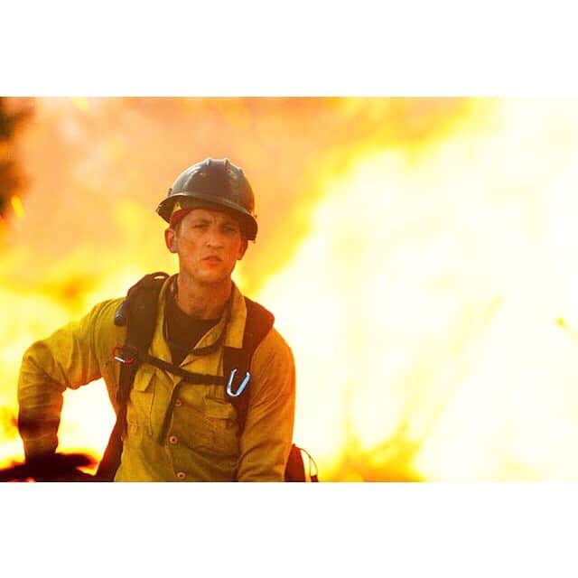 takuma watanabeさんのインスタグラム写真 - (takuma watanabeInstagram)「#OnlytheBrave #🔥 #👩🏻‍🚒 #👨🏻‍🚒 #🧑🏻‍🚒 #🐻 #🚒 #🚜 #🌋 #🖤」3月23日 5時44分 - takumagram