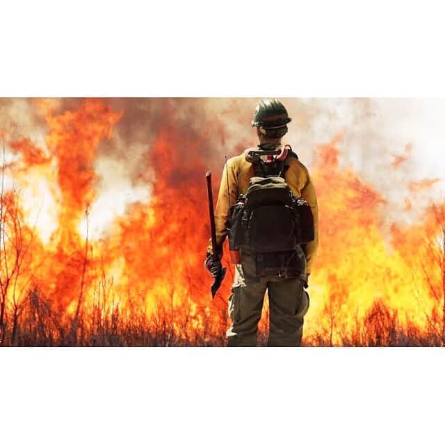 takuma watanabeさんのインスタグラム写真 - (takuma watanabeInstagram)「#OnlytheBrave #🔥 #👩🏻‍🚒 #👨🏻‍🚒 #🧑🏻‍🚒 #🐻 #🚒 #🚜 #🌋 #🖤」3月23日 5時44分 - takumagram