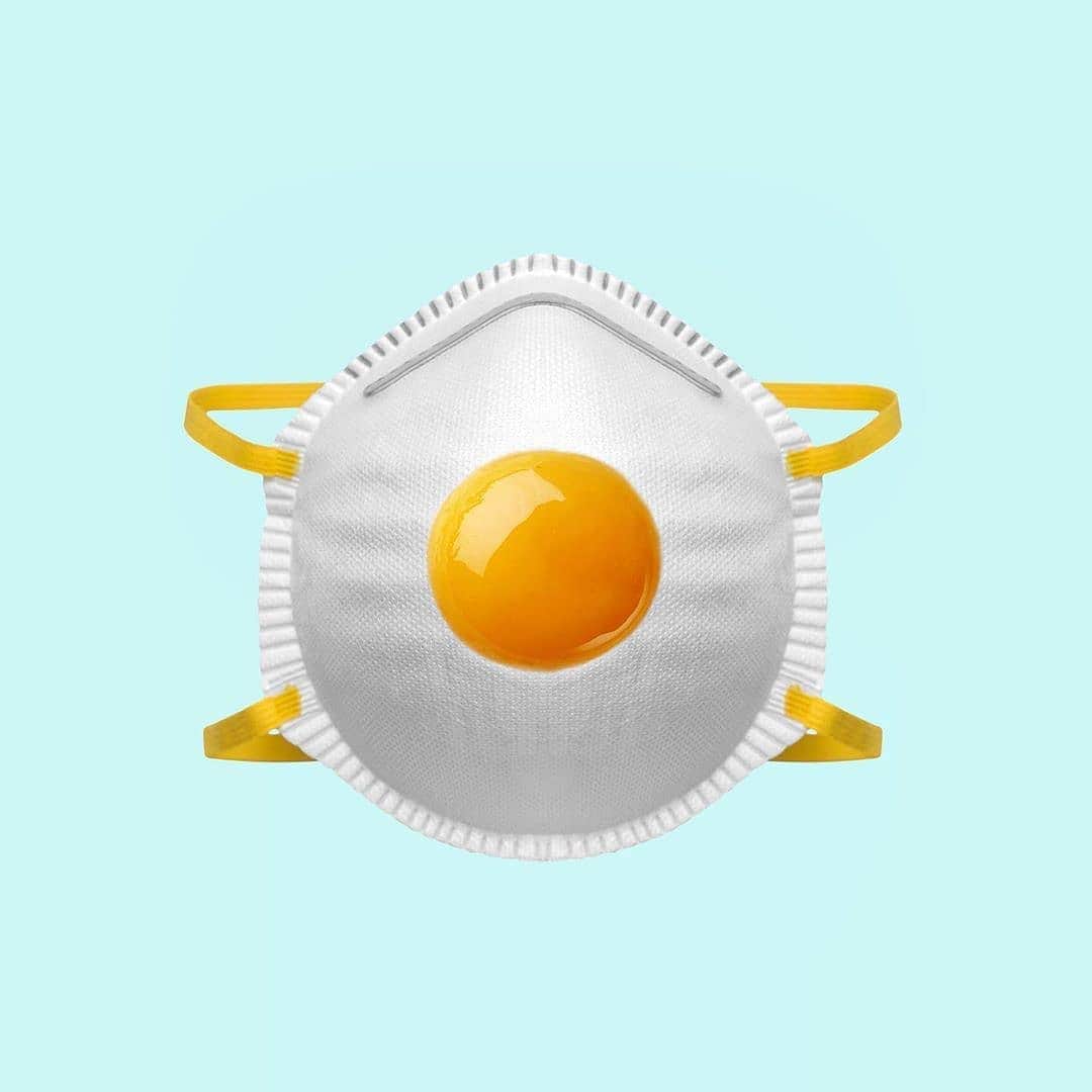 Eggs Conceptさんのインスタグラム写真 - (Eggs ConceptInstagram)「Thank you doctors, nurses, medical staff, food providers (farmers, fishermen, and grocery workers), pharmacy staff, senior living staff taking care of the vulnerable elderly, cleaners, first responders, delivery people, everyone exposed . 'Fried mask' 🍳 by 👉 Les Créatonautes @les.creatonautes 👈  #eggsconcept #egg #eggs #friedegg #mask  #bleibzuhause #restealamaison #iorestoacasa #quedateencasa #blivhjemme #останьсядома #quedatacasa #stannahemma」3月23日 5時36分 - eggsconcept