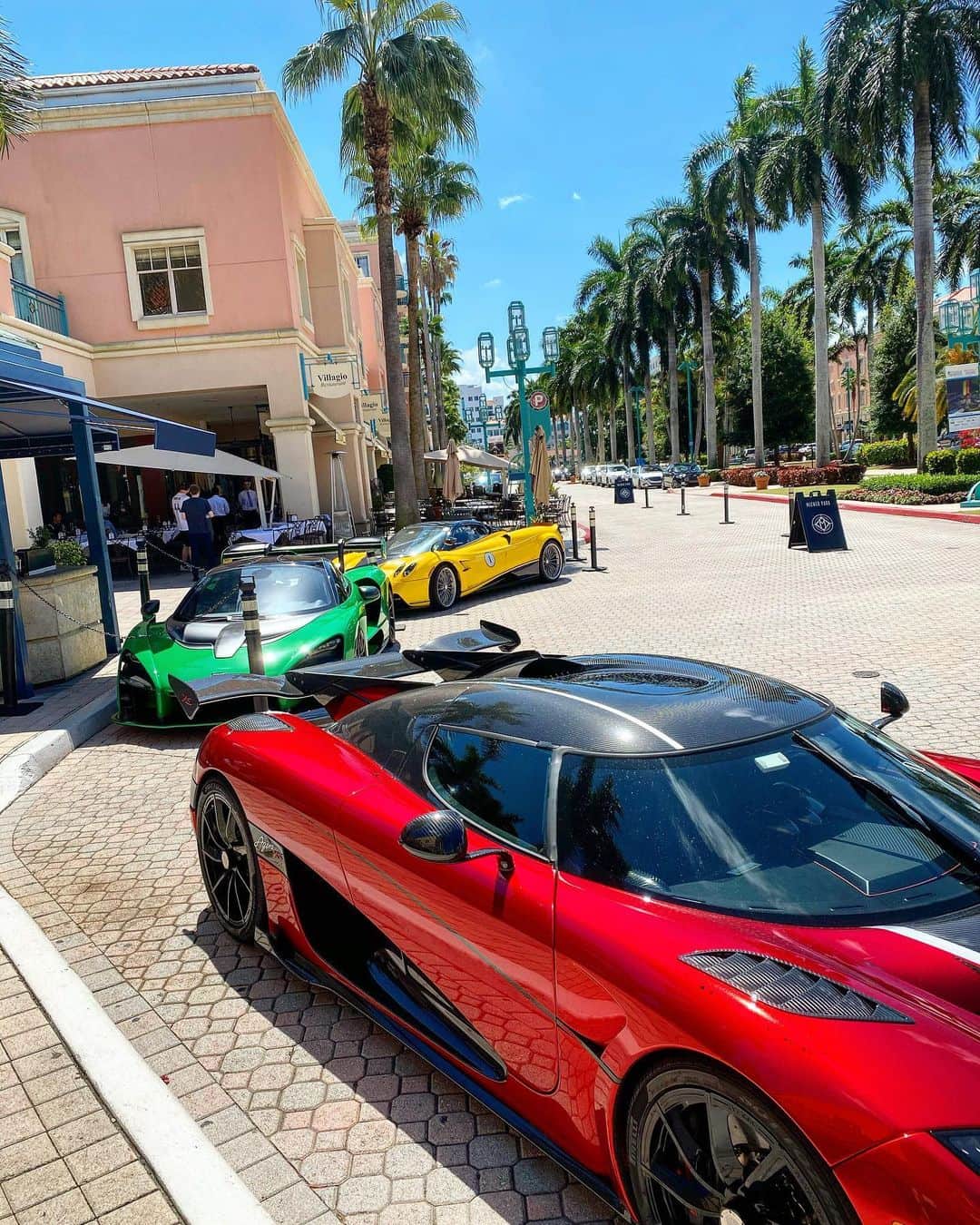 CarsWithoutLimitsさんのインスタグラム写真 - (CarsWithoutLimitsInstagram)「#Pagani ? #McLaren ? Or #Koenigsegg @sparky18888  #carswithoutlimits」3月23日 5時38分 - carswithoutlimits