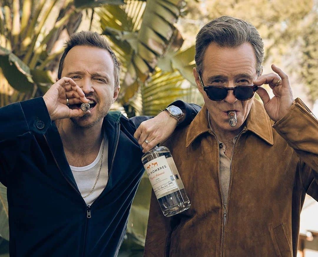 WATCHMANIAさんのインスタグラム写真 - (WATCHMANIAInstagram)「@aaronpaul and @bryancranston of #breakingbad for @cigarspiritsmag .  @charliegraystudio 📸」3月23日 5時39分 - watchmania