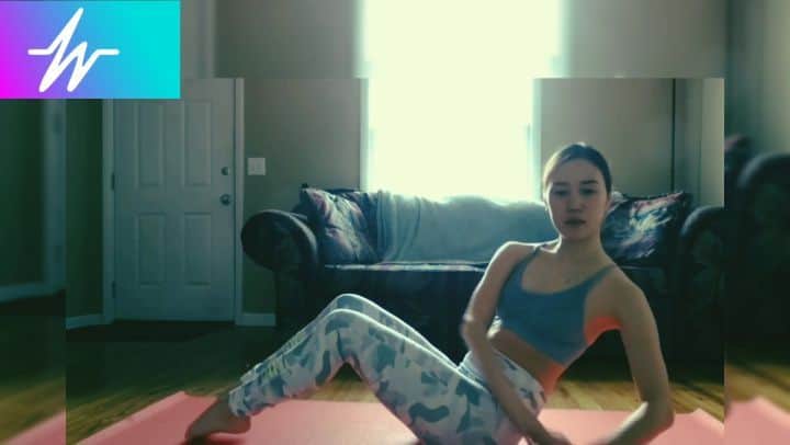 Lily Saito (齊藤莉理)のインスタグラム：「Tried out my HIIT ab workout on the @waam_app today and forgot how much it burns!! 😂  Though my March outfit from @ellieactivewear got me through 💪🏼 Try out my workout on the WAAM app to feel the burn with me! Sign up through the link in my bio and let me know what y'all think! • • • #WorkTowardsGreatness #WAAMApp #MarchEllie #ellieactivewear #elliegirl #workout #abs」