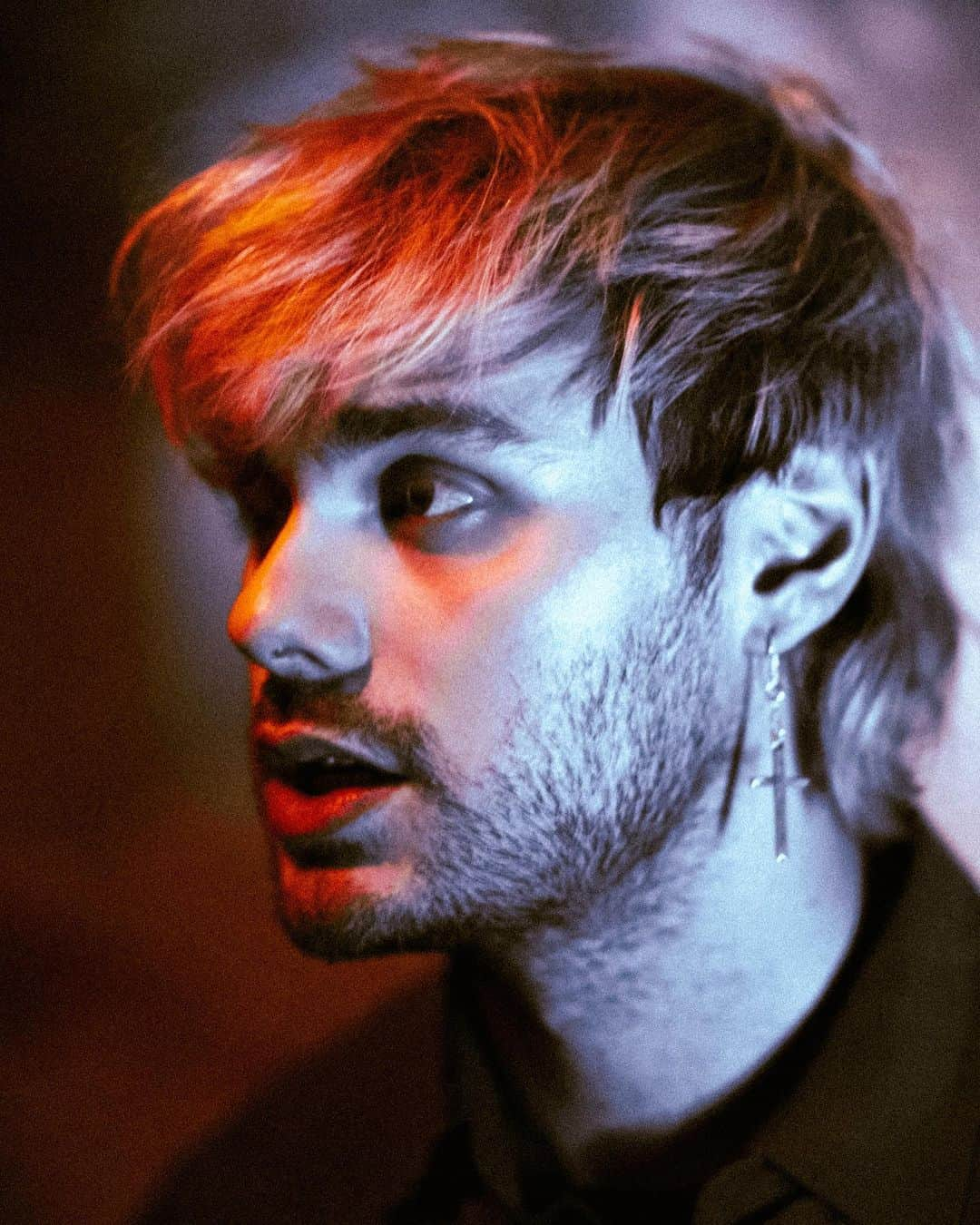 マイケル・クリフォードさんのインスタグラム写真 - (マイケル・クリフォードInstagram)「should i die my hair this color while in isolation?」3月23日 6時26分 - michaelclifford