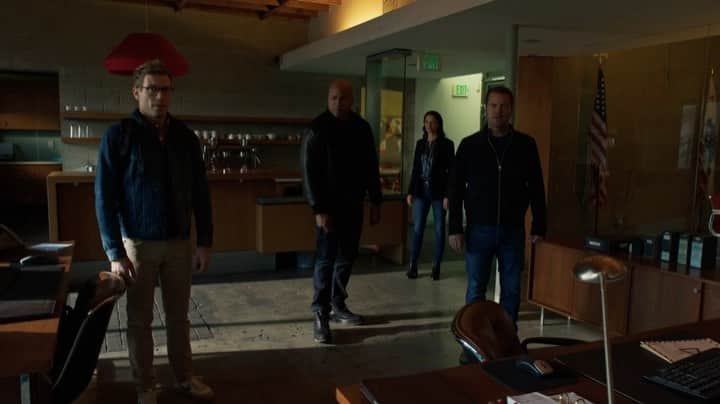 NCIS:LA 〜極秘潜入捜査班のインスタグラム：「"Unidentified Aerial Phenomena" Sound familiar anyone? 🤔Tonight's new episode is going to get very interesting... #NCISLA」
