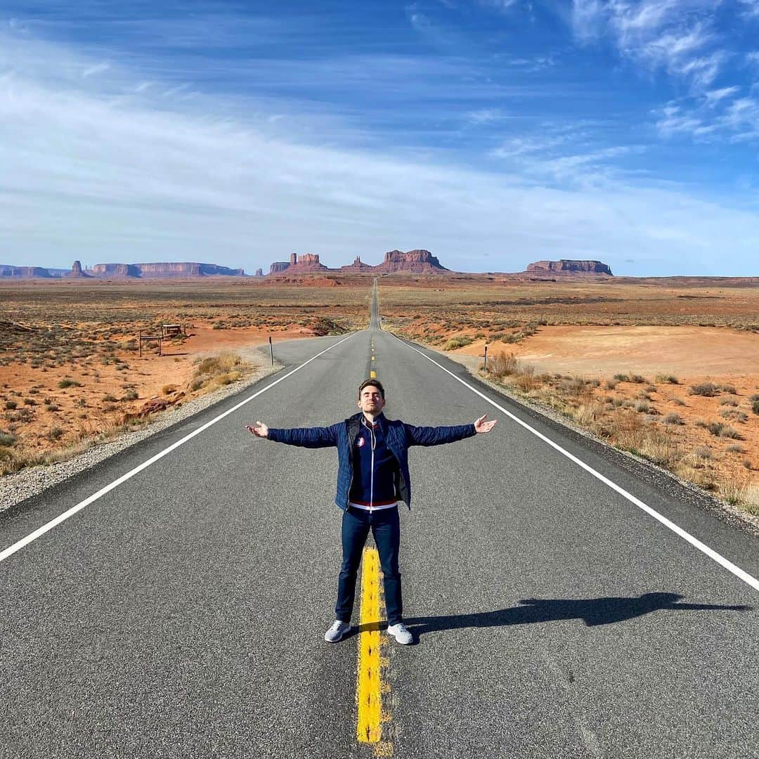 ダグラス・ラザノさんのインスタグラム写真 - (ダグラス・ラザノInstagram)「Monumental solitude #monumentvalley #utah」3月23日 7時01分 - douglasrazzano