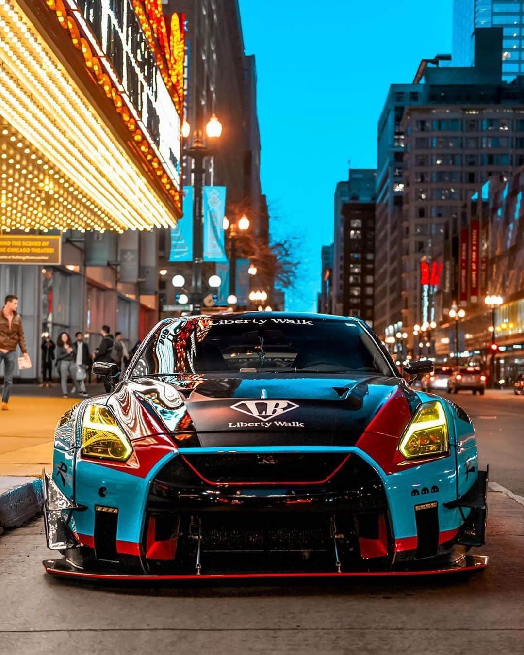 CarsWithoutLimitsさんのインスタグラム写真 - (CarsWithoutLimitsInstagram)「LibertyWalk V2 #GTR Photo @zhuohao_liu  #carswithoutlimits」3月23日 8時15分 - carswithoutlimits