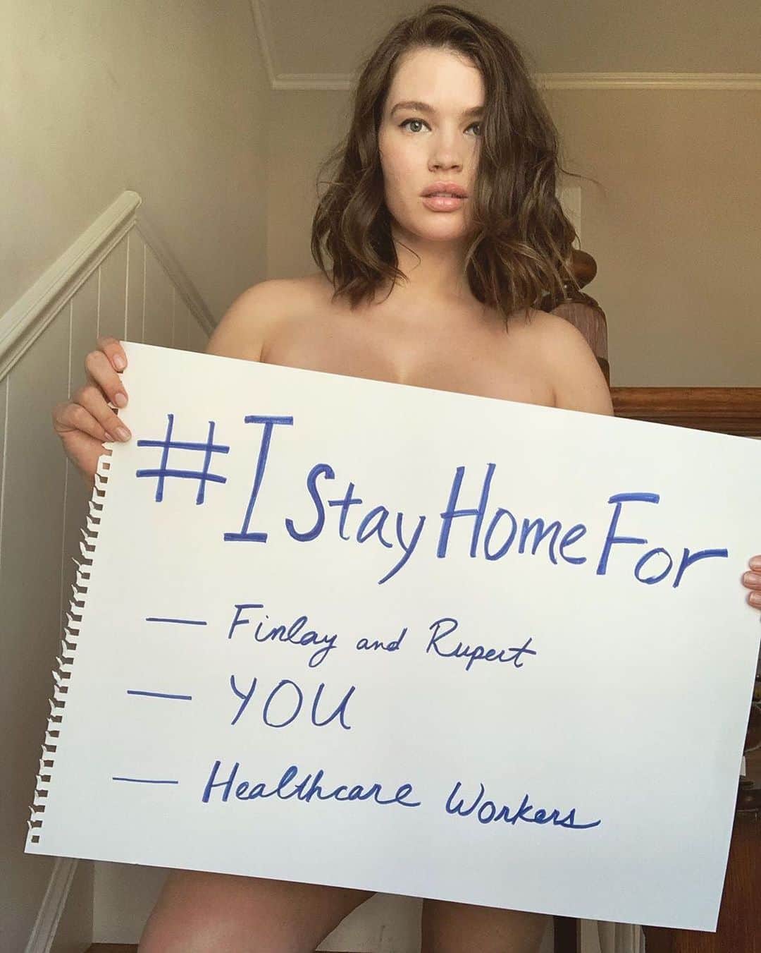 Sports Illustrated Swimsuitさんのインスタグラム写真 - (Sports Illustrated SwimsuitInstagram)「A powerful message from @taralynn 🖤 #IStayHomeFor」3月23日 9時29分 - si_swimsuit