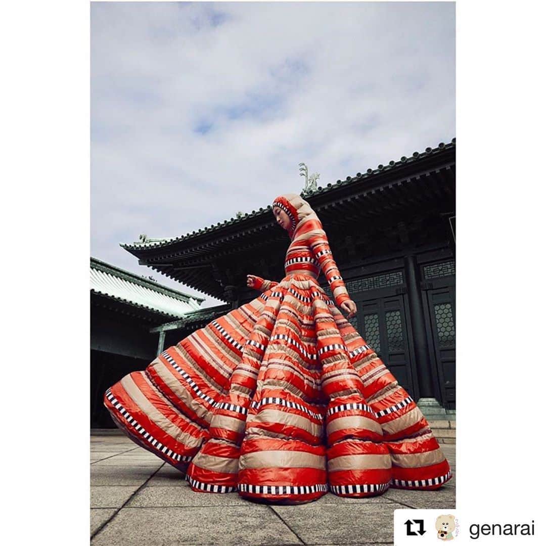Yusuke Saekiのインスタグラム：「Recent work🌸 #Repost @genarai VOGUE.COM @moncler PROMOTION Model: Anne  Photos: @yusukemiyazaki  Stylist: @chikako_tanifuji  Hair: Taku @___cutters___ Makeup: @yusukesaeki  Editors: @genarai , Mio Sai」