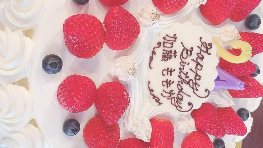 加藤ももかさんのインスタグラム写真 - (加藤ももかInstagram)「チキリバ誕生日会♡ 大好きすぎるみんなと🎂 最高のお休みになったよ◥█̆̈◤࿉∥ #チキリバ #birthday」3月23日 10時38分 - katomomoka0312_x