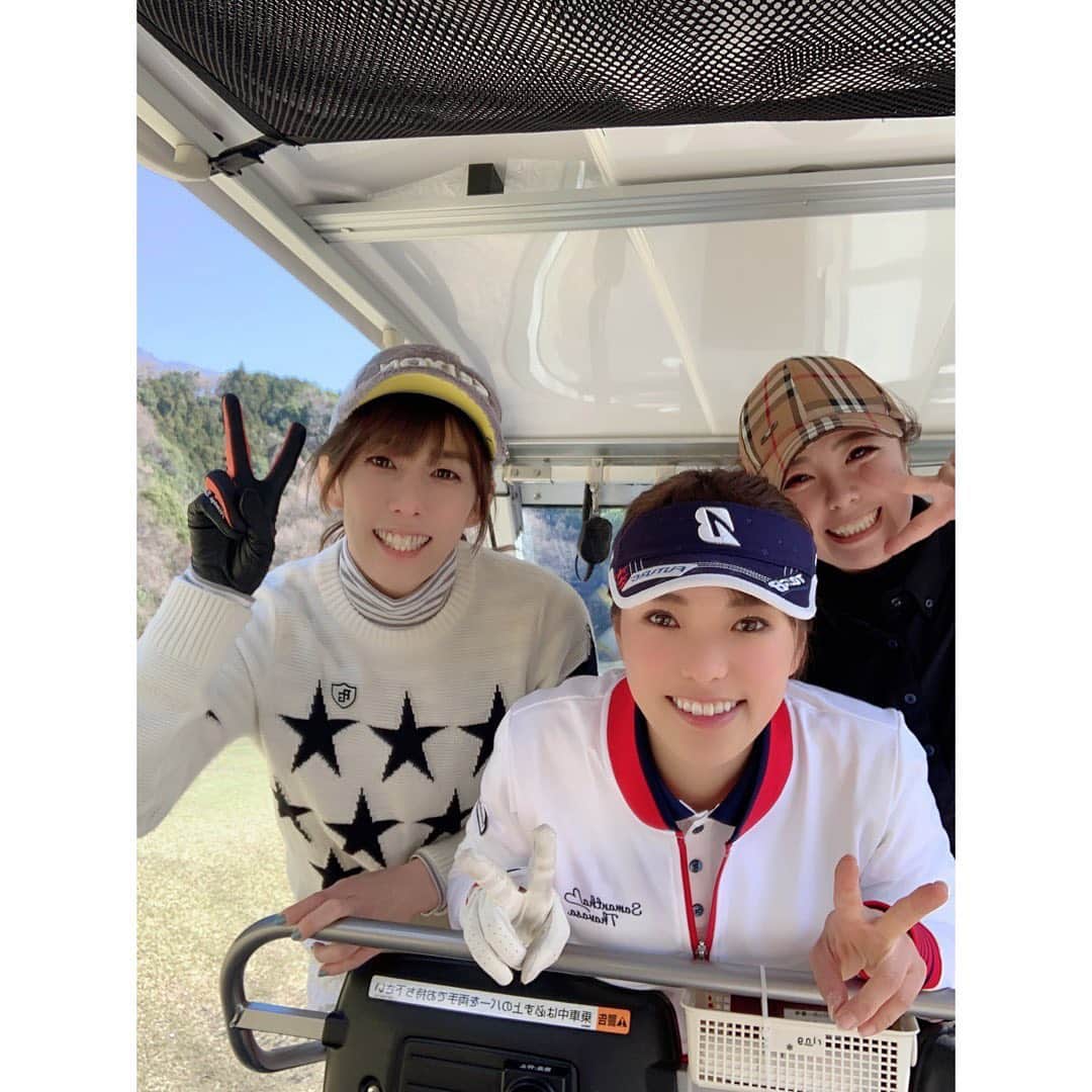 吉田沙保里さんのインスタグラム写真 - (吉田沙保里Instagram)「最高のゴルフ日和に最高な仲間と⛳️🏌️‍♀️ ゴルフ楽しい😆👍 桜もとても綺麗でした🌸 #ゴルフ日和 #ゴルフはメンバーが大事 #こんな時こそ笑顔で」3月23日 22時26分 - saori___yoshida