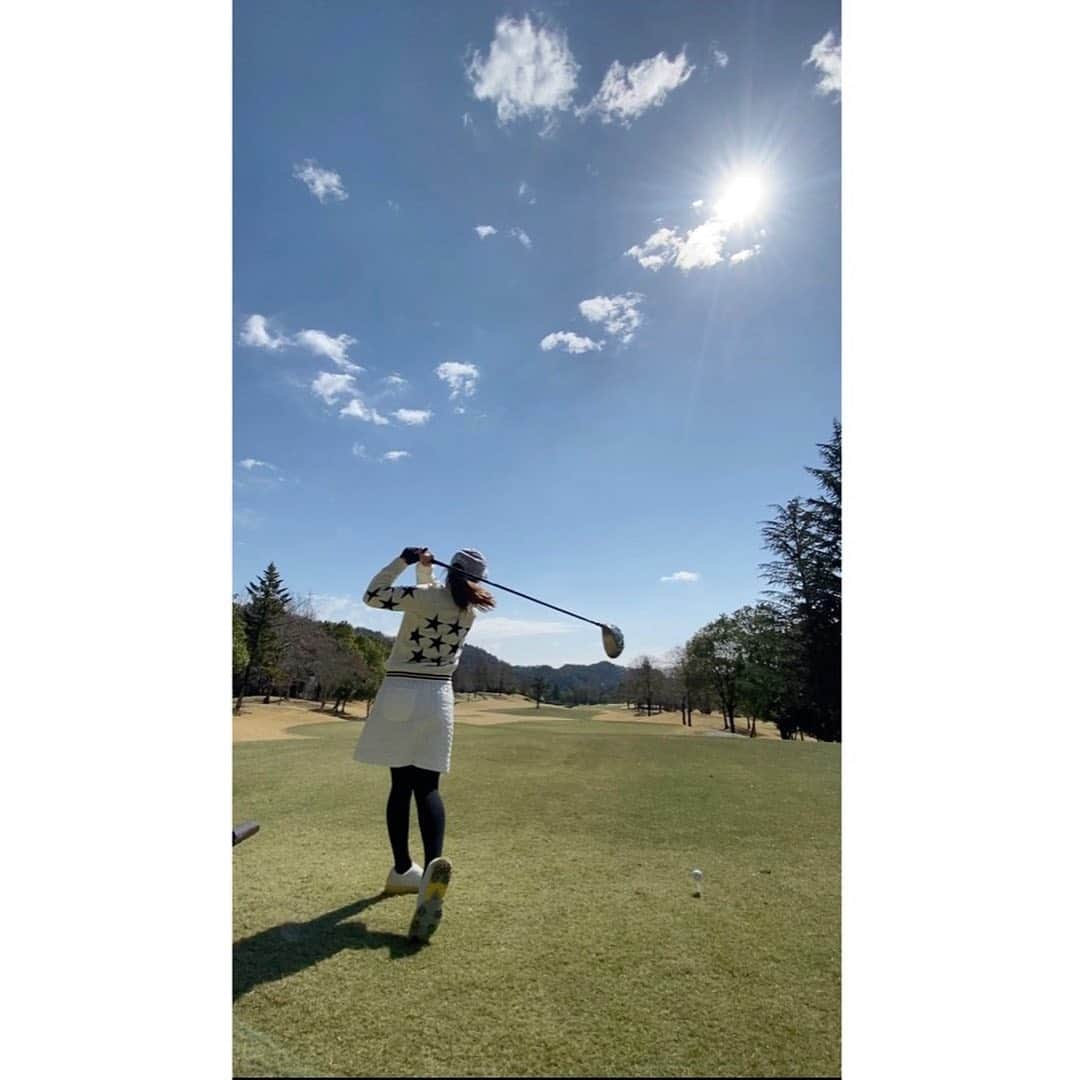 吉田沙保里さんのインスタグラム写真 - (吉田沙保里Instagram)「最高のゴルフ日和に最高な仲間と⛳️🏌️‍♀️ ゴルフ楽しい😆👍 桜もとても綺麗でした🌸 #ゴルフ日和 #ゴルフはメンバーが大事 #こんな時こそ笑顔で」3月23日 22時26分 - saori___yoshida