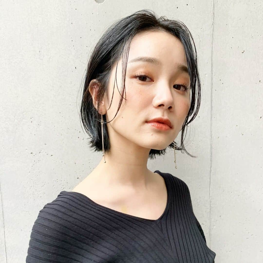 Hairさんのインスタグラム写真 Hairinstagram オレンジメイクを引き立てる暗髪ボブ Hair掲載スタイリスト Anoianoianoi Agnos 青山 ヘアスタイルをもっと見たい人はhairプロフィールリンクをチェック ボブ