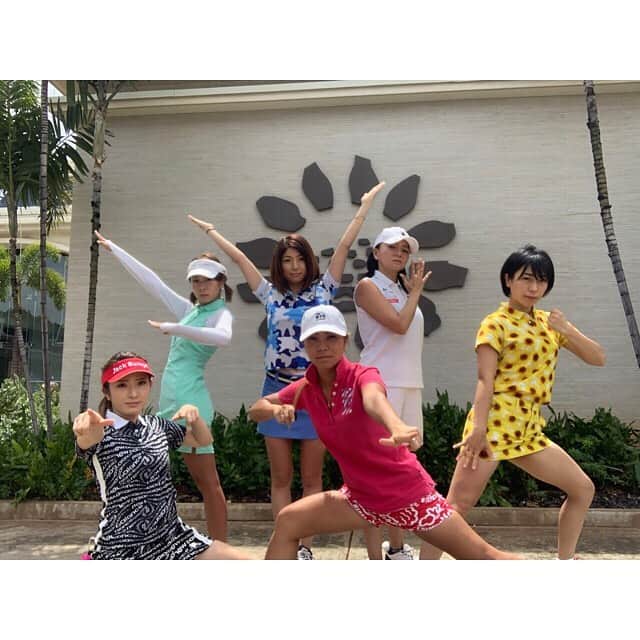安藤あいかのインスタグラム：「ゴルフ合宿3日目！  #ゴルフ合宿 #hawaii #kapolei #golf #戦隊モノ #カレー好き担当」