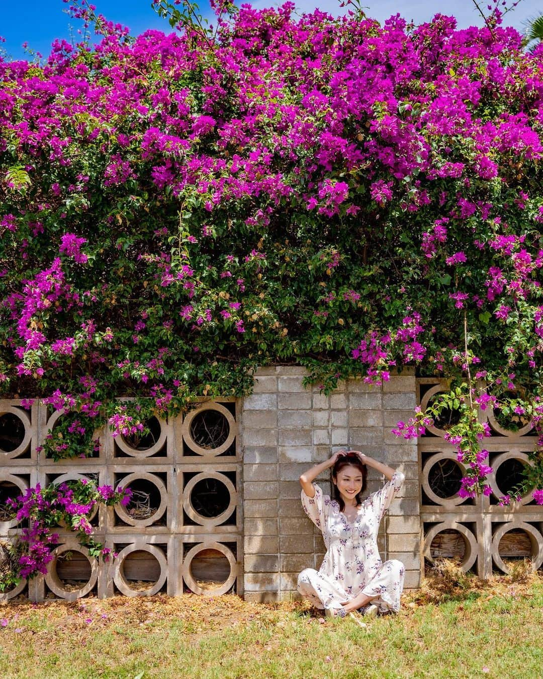 中川愛海さんのインスタグラム写真 - (中川愛海Instagram)「今日は少し肌寒いなー❤️ 桜が咲いてきて街を歩くのが楽しい🌸 @ami_nakagawa_  @ami_nakagawa_amyuran  @proportraithawaii  #中川愛海 #プロポートレート　#ハワイポートレート撮影 #proportrait」3月23日 14時01分 - ami_nakagawa_