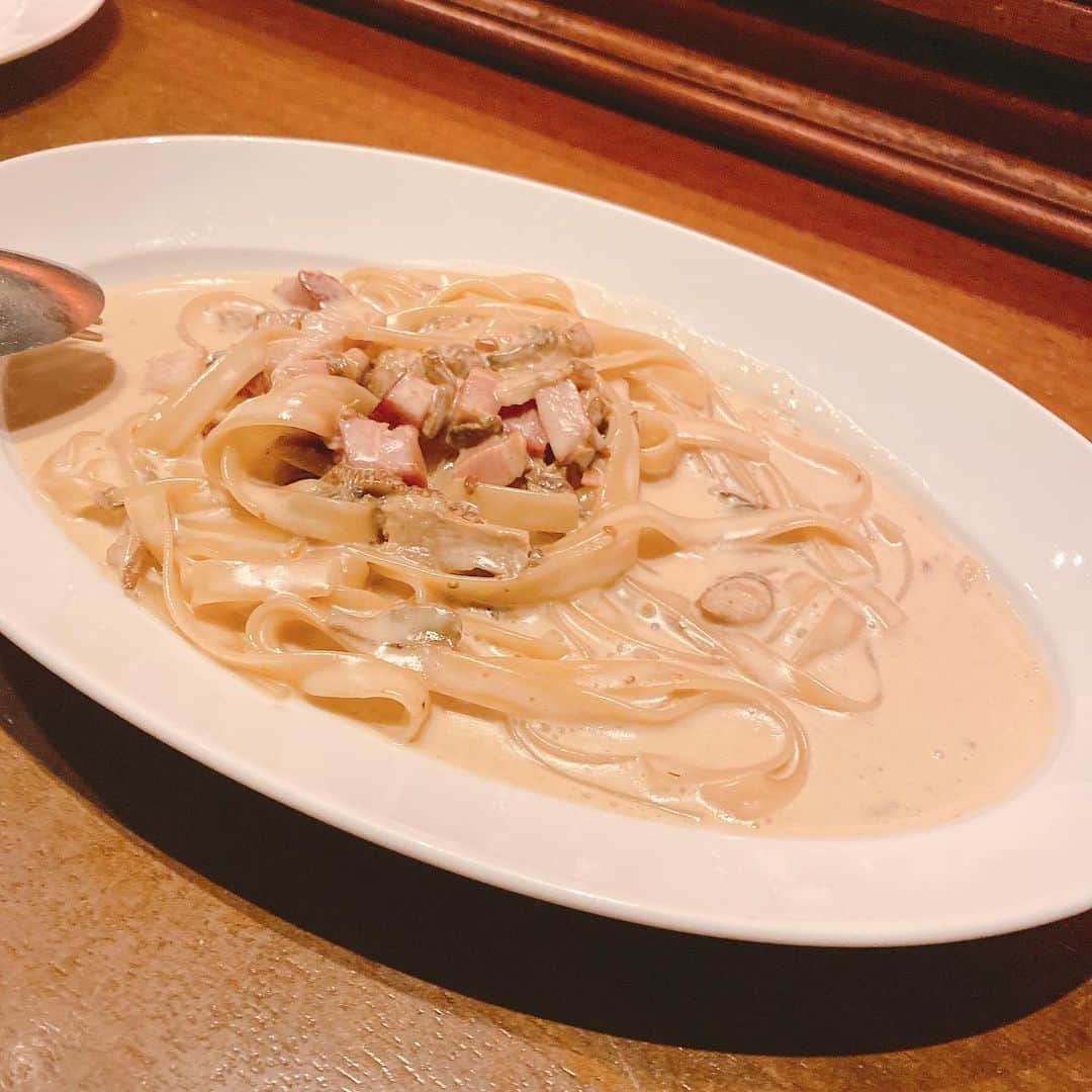 金巻ともこのグルメインスタ