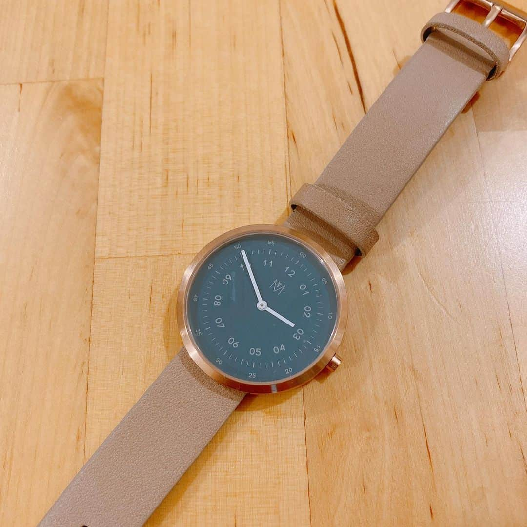 安田七奈さんのインスタグラム写真 - (安田七奈Instagram)「春にぴったりの時計⌚️🌸 クーポンコード《nanay305》で 10%オフです😘  #マベン #マベンウォッチズ #時計 #腕時計 #ホワイトデイ #桜 #お花見  #安田七奈 #なーちゃ #レースクイーン #rq #ラウンドガール #グラビア #グラビアアイドル #グラドル #followme #japanese #japanesegirl #instagood #instalike #photooftheday #팔로우 #얼스타그램 #粉我 #非常好 ⠀ ⠀」3月23日 14時55分 - nana_yasuda