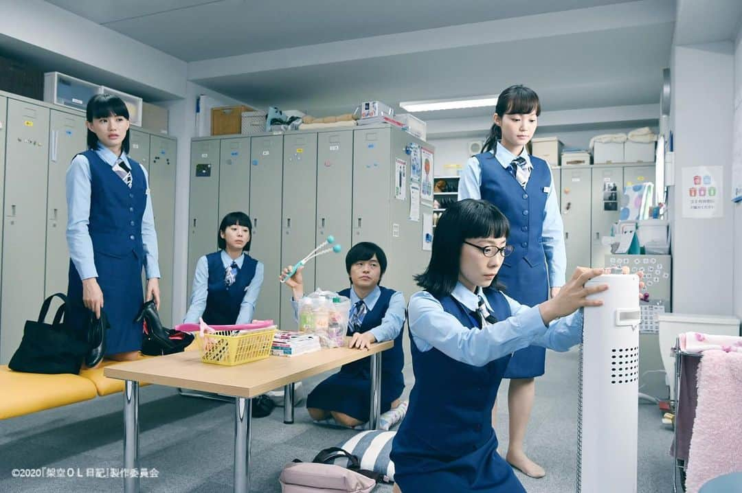 日本テレビ「架空OL日記」のインスタグラム：「【🎬まだまだ絶賛上映中✨】 感想投稿キャンペーンは昨日で締切となりました📲 たくさんのご参加ありがとうございました‼️ 当選者の方には順次DMをお送り致しますので、しばらくお待ちください❗  なあ、上映はまだ続いておりますので、 今後も #架空OL日記 #みさと銀行お客さまの声 をつけて感想を投稿して頂けると嬉しいです😊 - 上映館など、最新情報は公式Twitterや公式サイト（https://www.kaku-ol.jp）をご覧ください🖥  引き続き、架空OL日記をよろしくお願いいたします‼️ -  #バカリズム #夏帆 #臼田あさ美 #佐藤玲 #山田真歩 #三浦透子 #坂井真紀 #シム・ウンギョン #志田未来 #石橋菜津美 #住田崇監督 #たくさんの「いいね！」ありがとうございます」