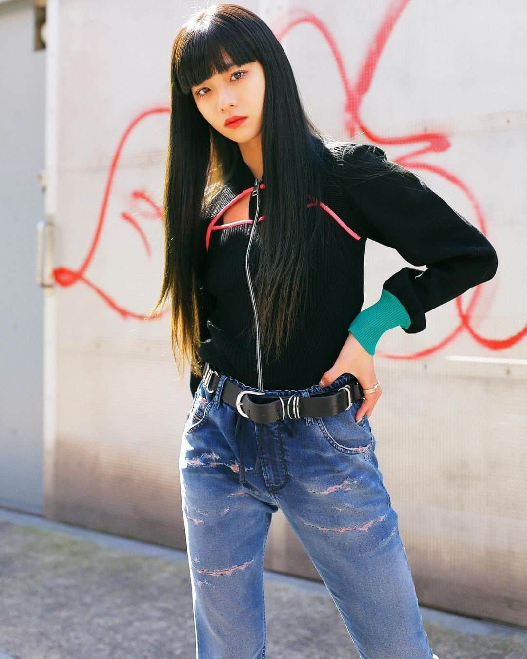 Hinaさんのインスタグラム写真 - (HinaInstagram)「DIESEL DENIM 📸 @kyoheihattori  ㅤㅤㅤㅤㅤㅤㅤㅤㅤㅤㅤㅤㅤ  #dieseldenim #SpreadTheColor @diesel @drop_tokyo」3月23日 17時28分 - hina_faky