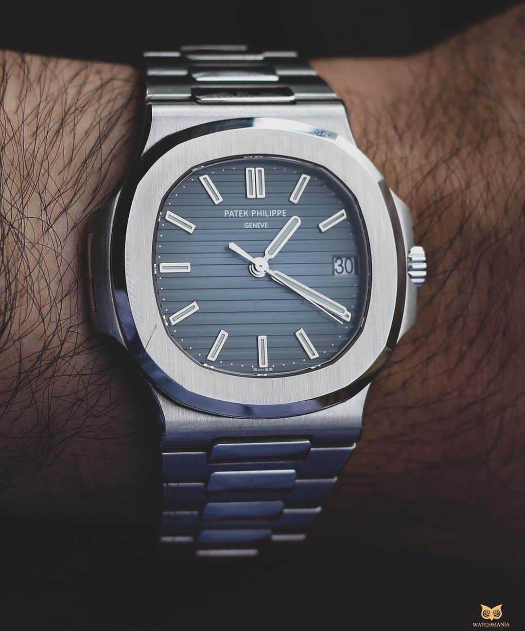 WATCHMANIAさんのインスタグラム写真 - (WATCHMANIAInstagram)「Go participate the poll about #5711 on our last story. 👆 #patekphilippe #patek #patek5711 #nautilus #nautilus5711 #patekphilippenautilus #watchmania」3月23日 17時39分 - watchmania